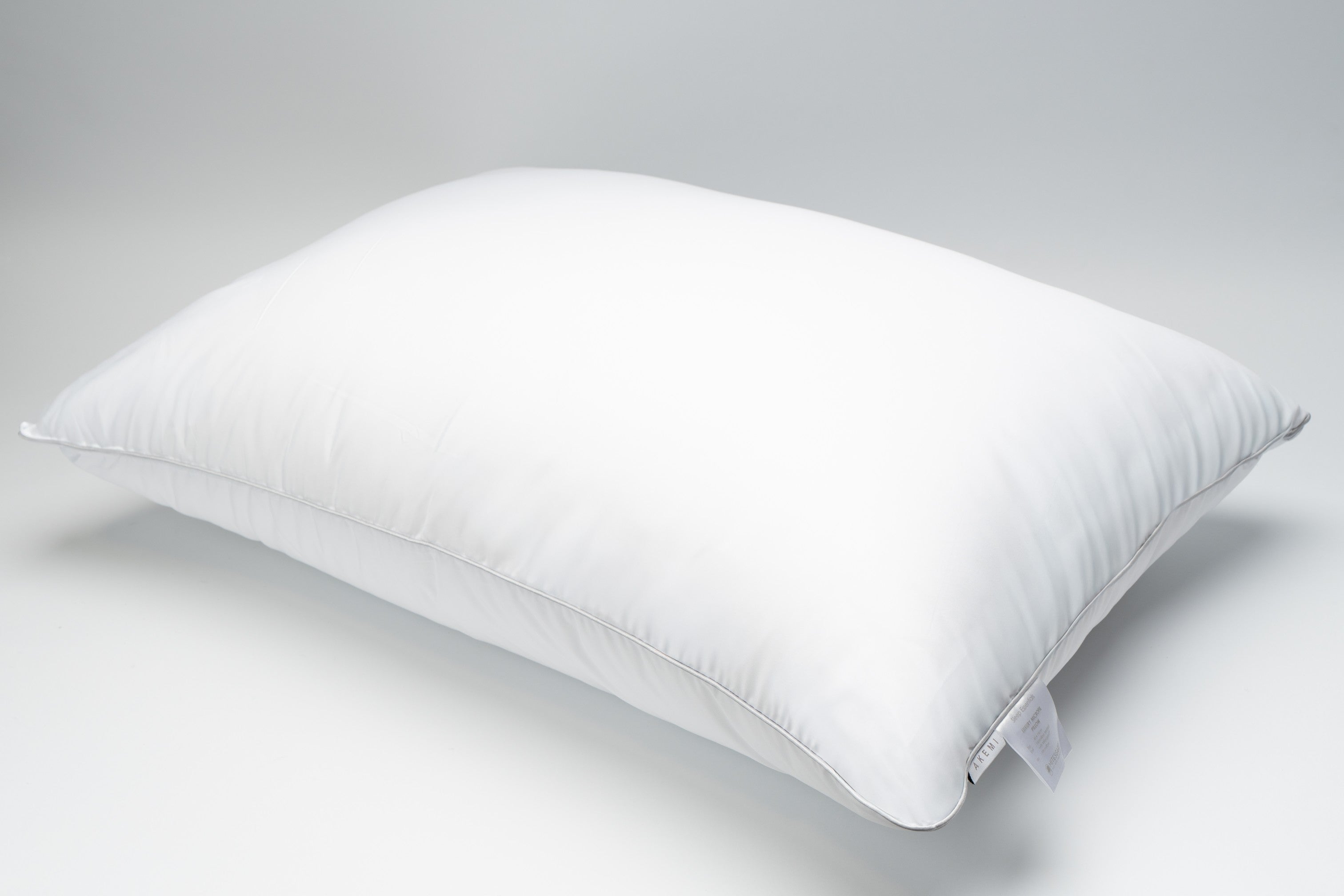 Akemi หมอน หมอนหนุน ใยสังเคราะห์ รุ่น Sleep Essentials Luxury Microfil Pillow