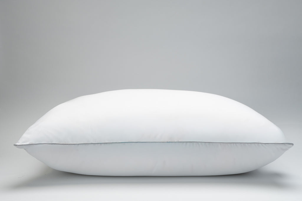 Akemi หมอน หมอนหนุน ใยสังเคราะห์ รุ่น Sleep Essentials Luxury Microfil Pillow