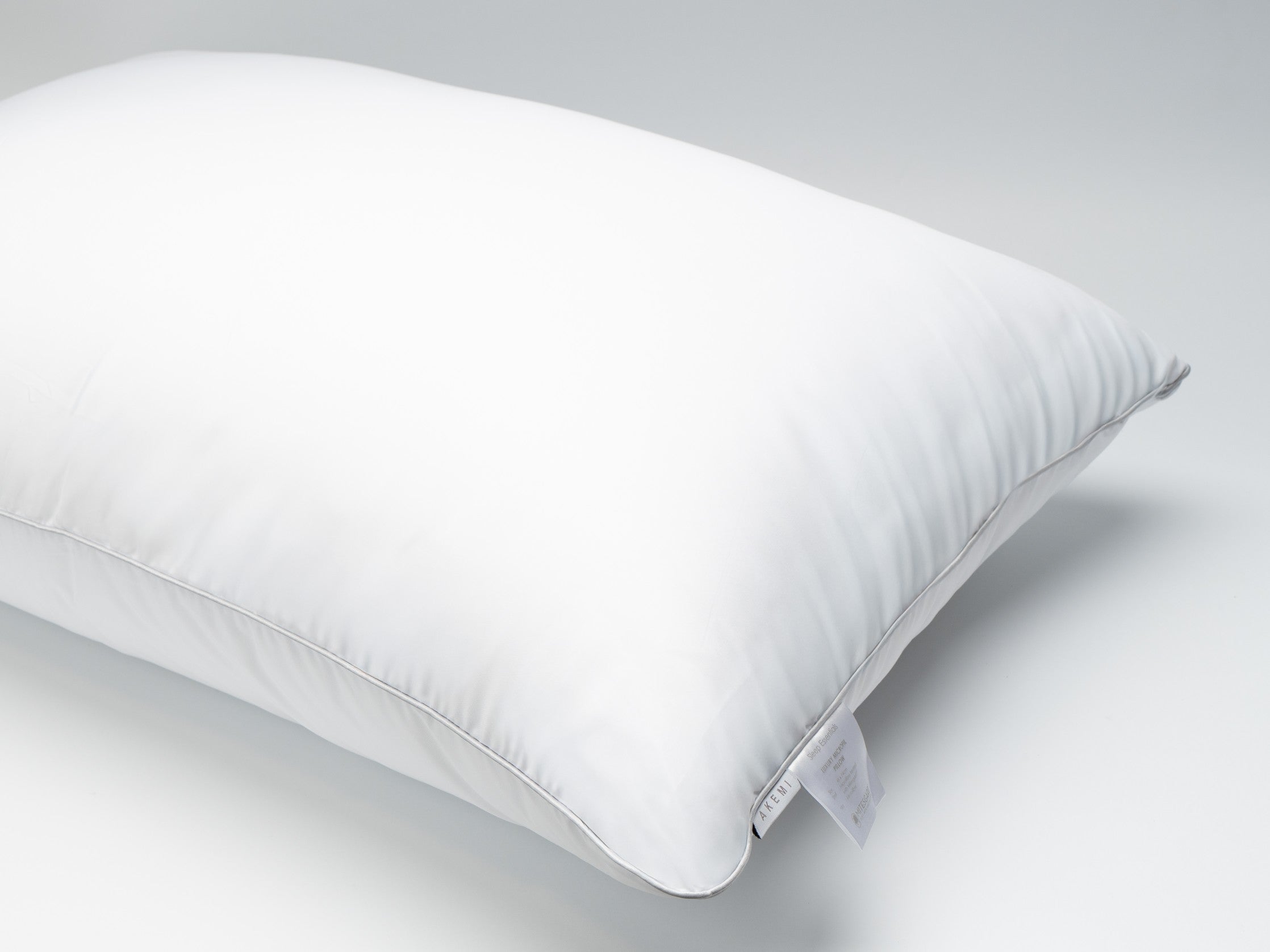 Akemi หมอน หมอนหนุน ใยสังเคราะห์ รุ่น Sleep Essentials Luxury Microfil Pillow