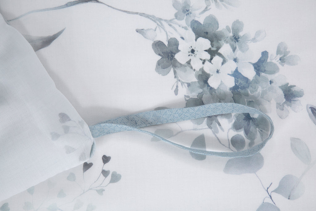 Akemi ชุดผ้าปูที่นอน 6 ฟุต 5 ชิ้น TENCEL™ HeiQ Allergen Serene Prints Collection 1200 เส้นด้าย